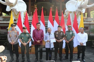 Ketua DPRD Bali Dampingi Gubernur Bali dalam Konferensi Pers terkait Fenomena Permasalahan Ormas di Bali
