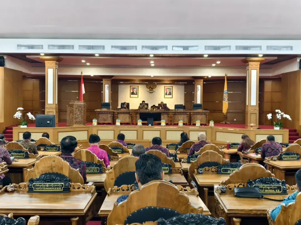 DPRD Bali menggelar Rapat Paripurna ke-31 DPRD Provinsi Bali Masa Persidangan II Tahun sidang 2